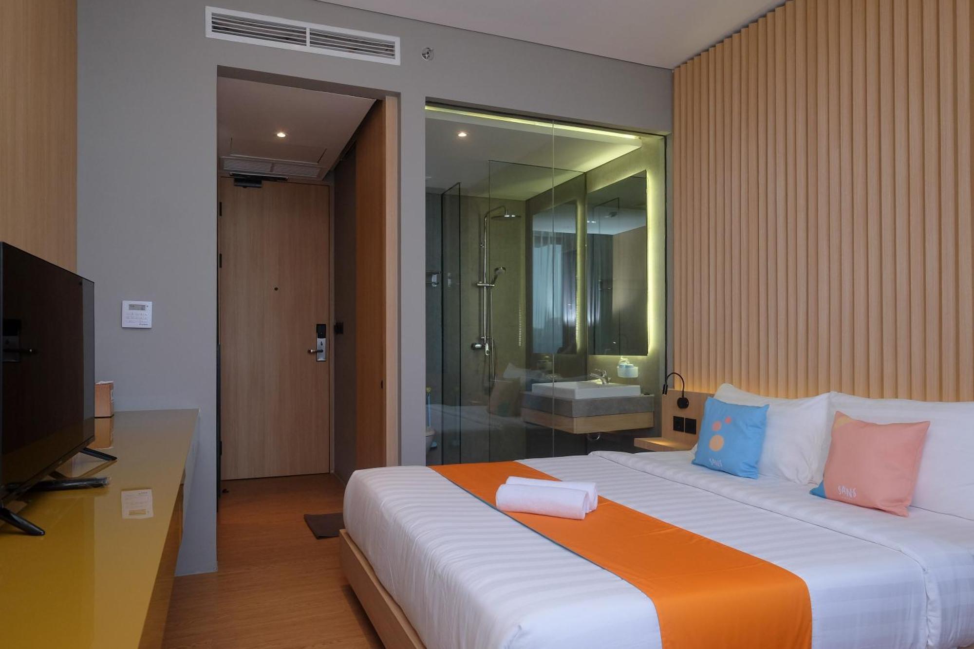 Sans Hotel Rg Living Jogja By Reddoorz Pakualaman Exterior foto